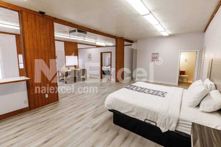 More Photos Of 1075 S Highway 191, Moab Hotel For Sale