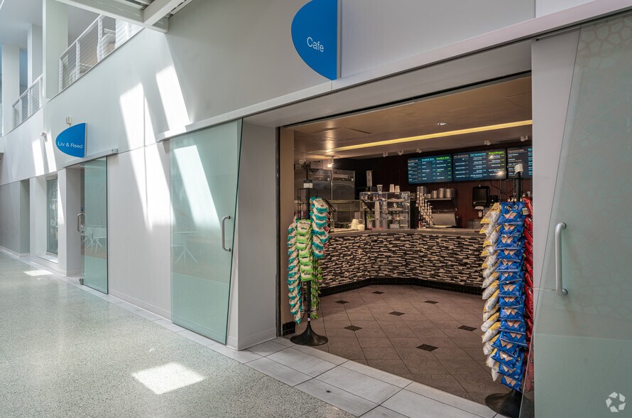 More Photos Of 3033 Excelsior Blvd, Minneapolis Medical For Lease