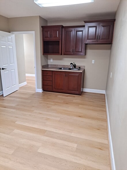 More Photos Of 763 J Clyde Morris Blvd, Newport News Office For Lease