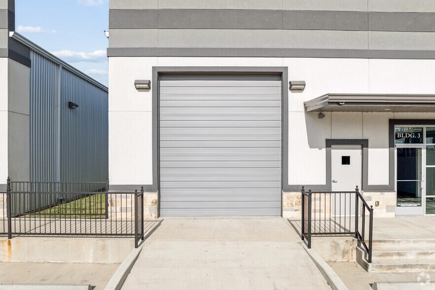 More Photos Of Eddie Dr, Humble Unknown For Lease