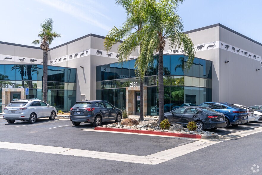 Primary Photo Of 2050 S Lynx Ave, Ontario Warehouse For Lease