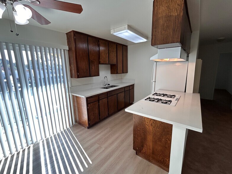 More Photos Of 26377 Hillcrest Ave, Lomita Apartments For Sale