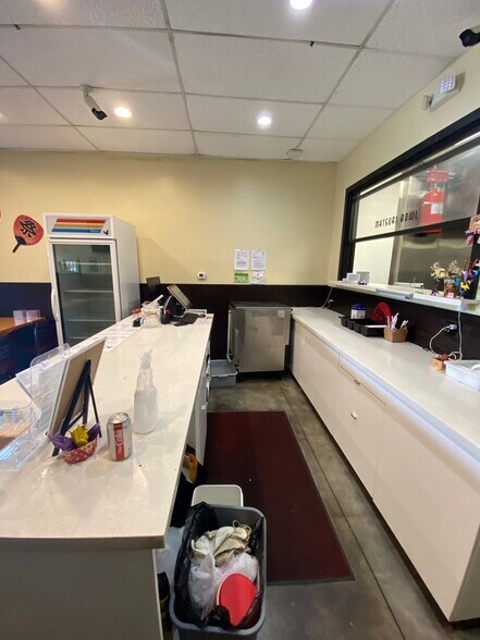 More Photos Of 3756 W Avenue 40, Los Angeles Storefront For Lease