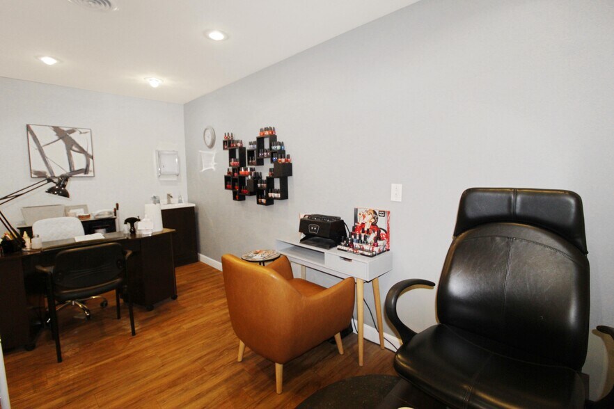 More Photos Of 241 E High St, Mooresville Storefront Retail Office For Sale