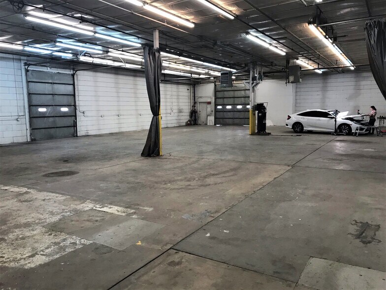 More Photos Of 10314 Dransfeldt Rd, Parker Warehouse For Lease