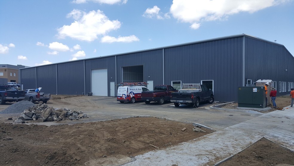 More Photos Of 13000 Albrook Dr, Denver Warehouse For Lease