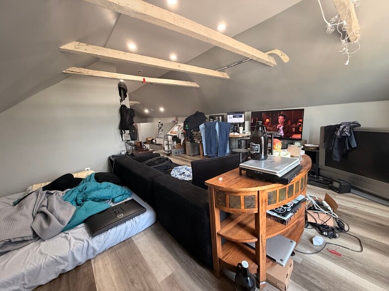 More Photos Of 26 Child St, Warren Apartments For Sale