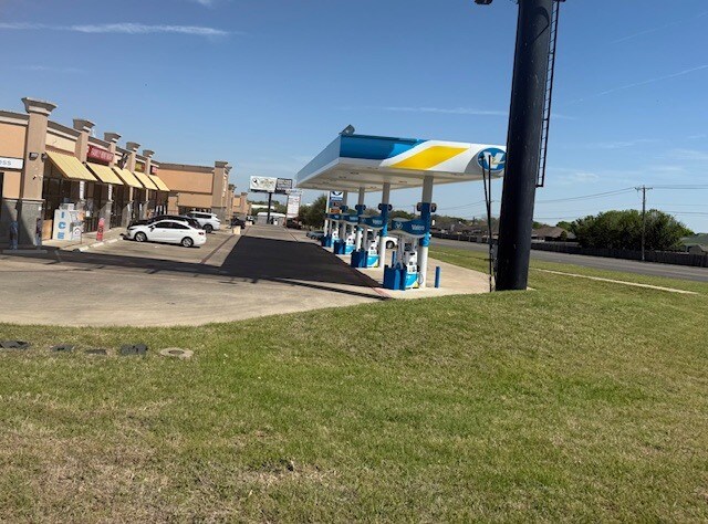 More Photos Of 305 E Stan Schlueter Loop, Killeen Storefront Retail Office For Sale