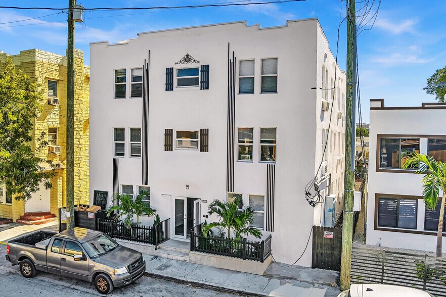 More Photos Of 1142 SW 4th St, Miami Apartments For Sale