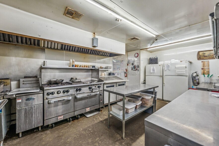 More Photos Of 3261 FM 933, Whitney Restaurant For Sale