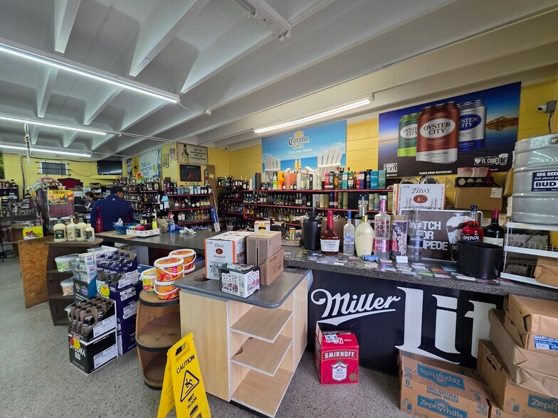 More Photos Of 1306 Coastal Hwy, Panacea Convenience Store For Sale