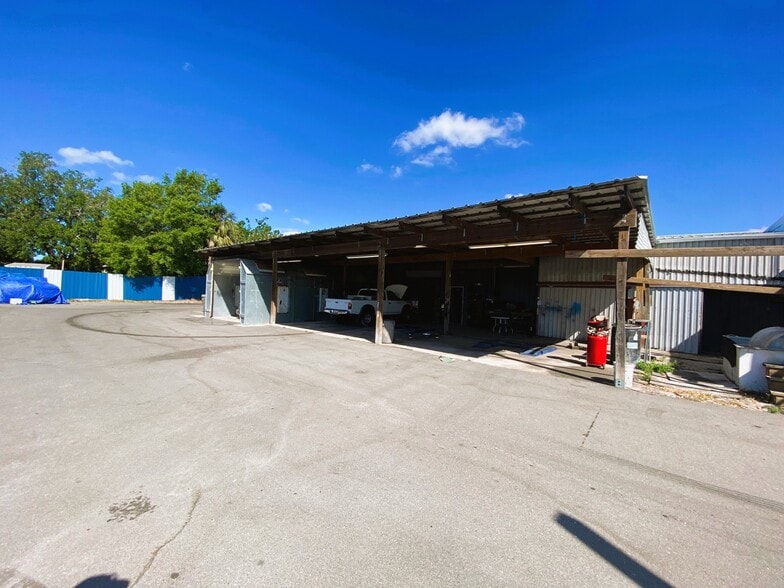 More Photos Of 5004 15th E st, Bradenton Industrial For Sale