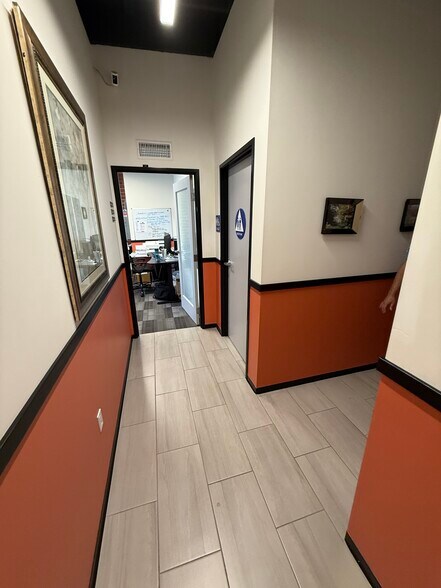 More Photos Of 7525 Topanga Canyon Blvd, Canoga Park Storefront Retail Office For Lease