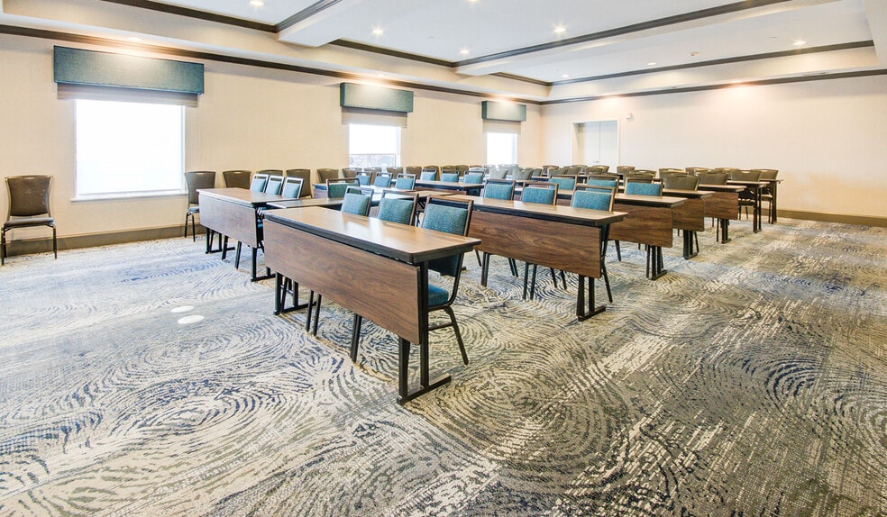 More Photos Of 4617 7th St, Bay City Hotel For Sale