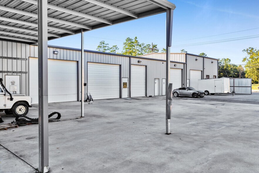 More Photos Of 55 W Chance Rd, Lumberton Warehouse For Lease