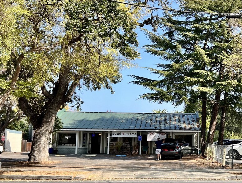 Primary Photo Of 4131-4133 El Camino Way, Palo Alto Restaurant For Sale