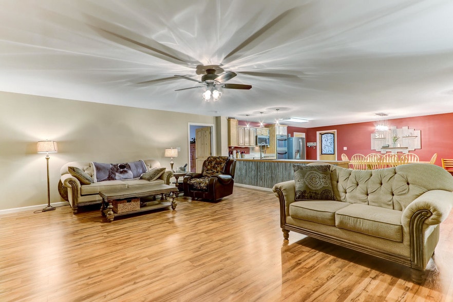 More Photos Of 227-229 S Scales St, Reidsville Storefront Retail Residential For Sale