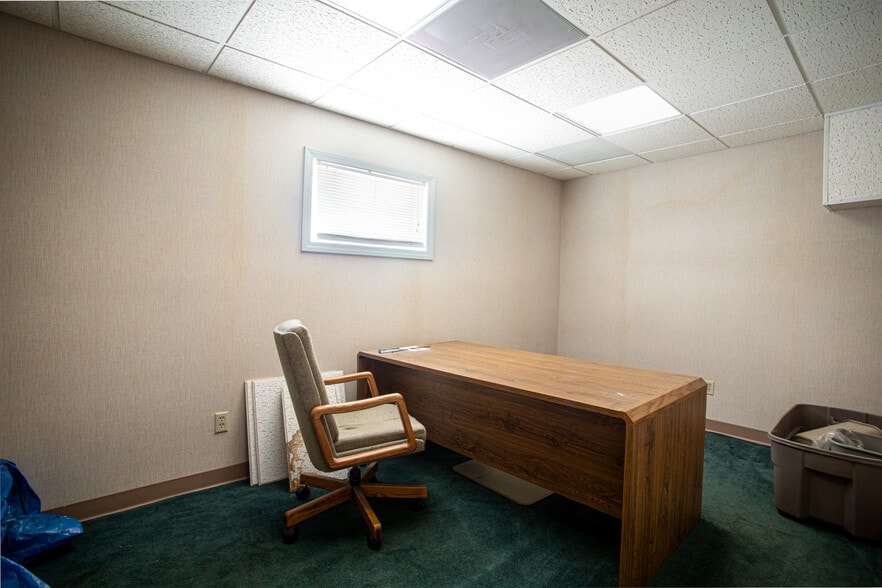 More Photos Of 377 Second St, Fall River Office Residential For Sale