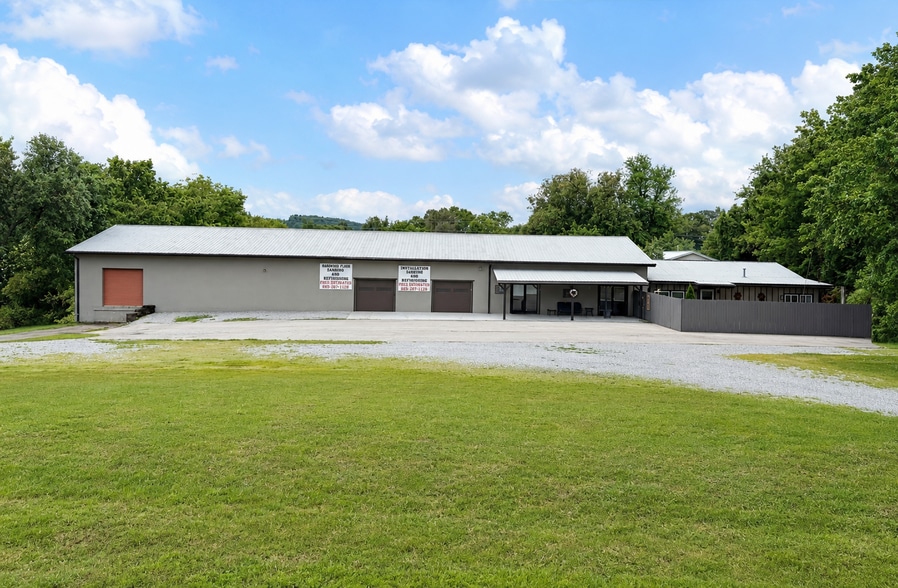 Primary Photo Of 5136 Highway 321 N, Lenoir City Warehouse For Sale