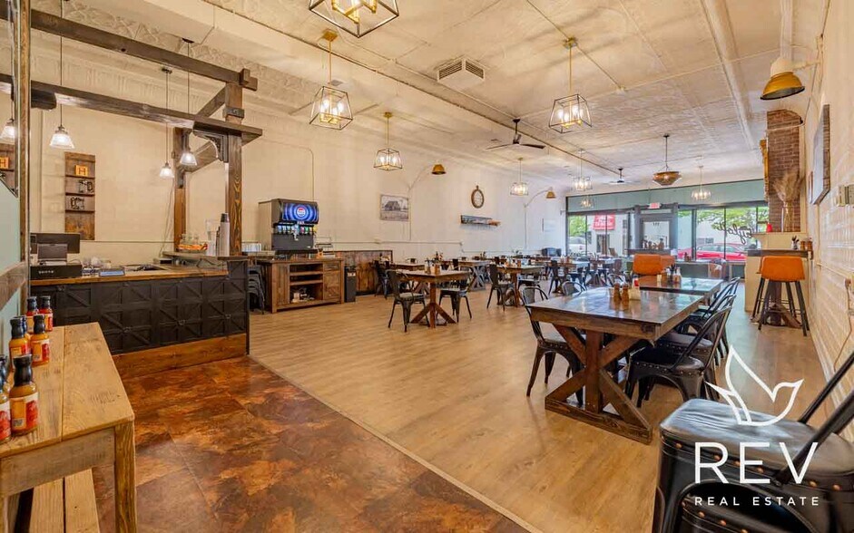 More Photos Of 117 S Bent St, Powell General Retail For Sale