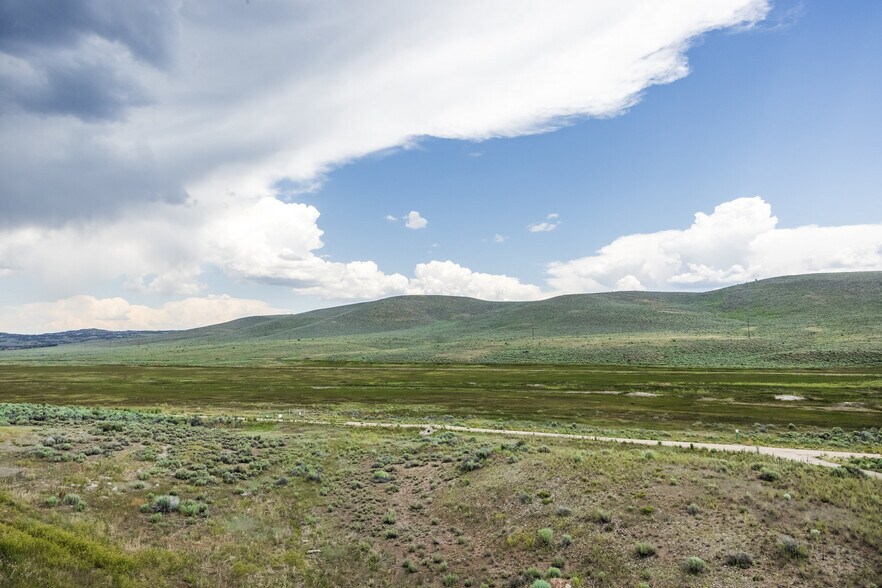 More Photos Of 4554 Forestdale Dr, Park City Light Manufacturing For Sale