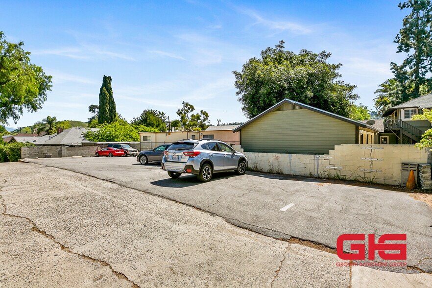 More Photos Of 4121 Marmion Way, Los Angeles Apartments For Sale