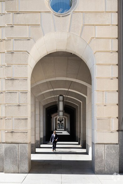 More Photos Of 1300 Pennsylvania Ave NW, Washington Office For Lease