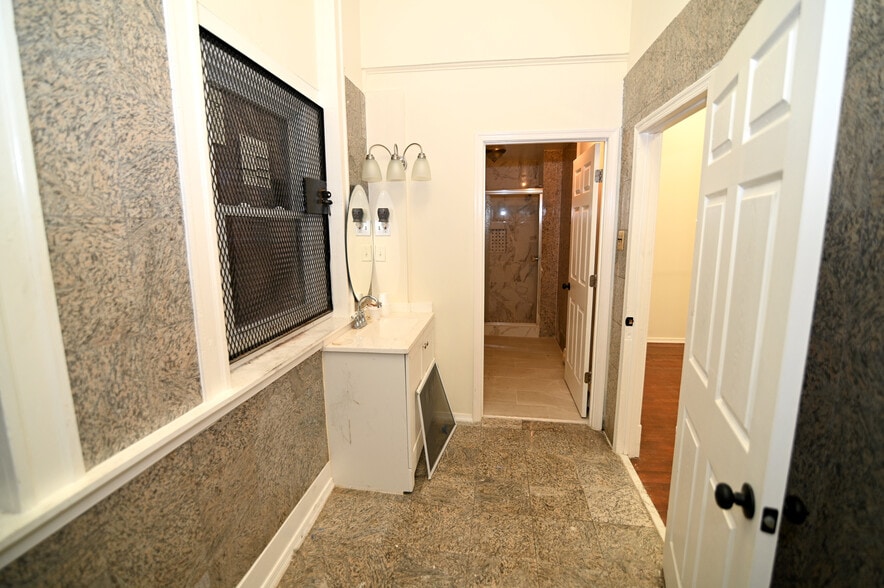 More Photos Of 227 E Baltimore St, Baltimore Storefront Retail Residential For Sale