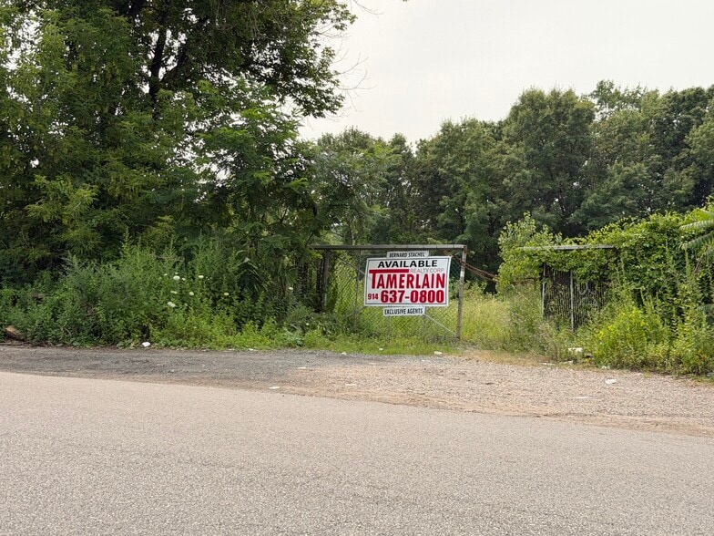 More Photos Of 1070 Lower South St, Peekskill Land For Sale