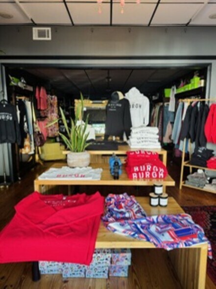 More Photos Of 100-106 State St, Newburgh Freestanding For Lease