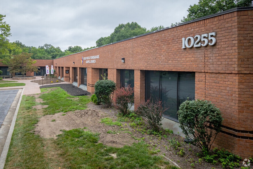 More Photos Of 10245-10255 Old Columbia Rd, Columbia Office For Sale