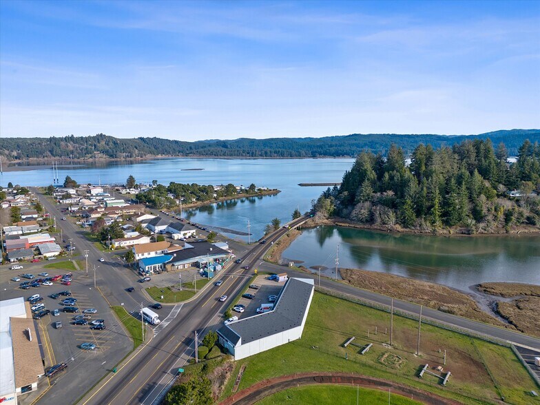 More Photos Of 385 NE Alsea Hwy, Waldport General Retail For Sale