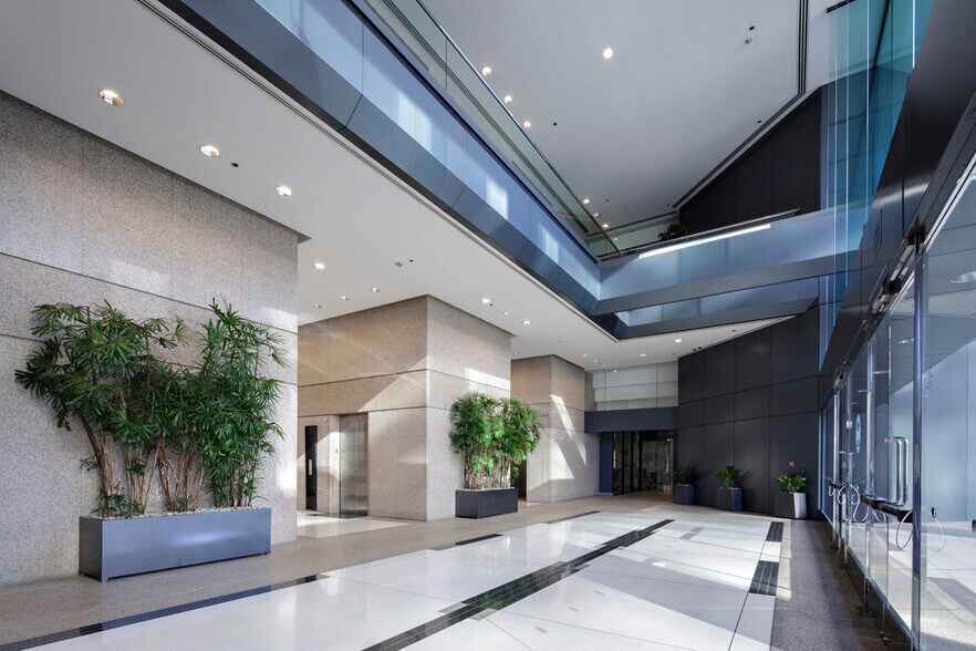 More Photos Of 12100 Wilshire Blvd, Los Angeles Office For Lease