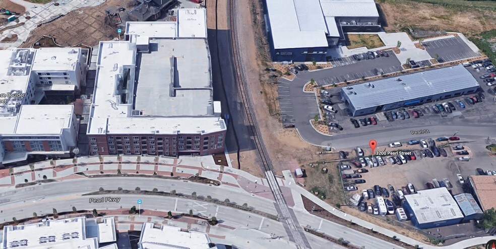 More Photos Of 3200 Pearl St, Boulder Warehouse For Sale