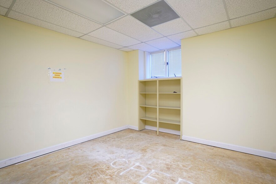 More Photos Of 102 Elden St, Herndon Medical For Sale