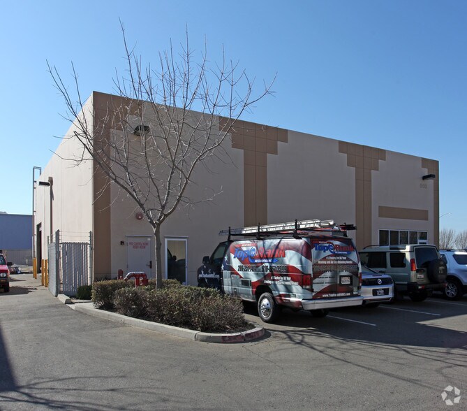 More Photos Of 9100 Elkmont Way, Elk Grove Warehouse For Sale