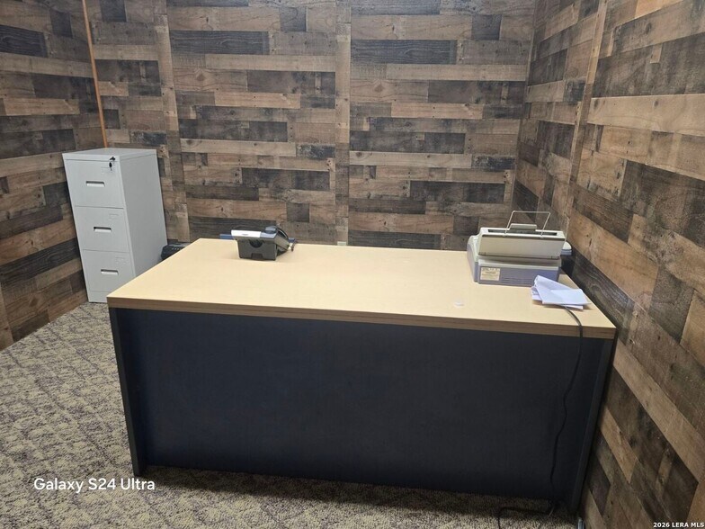 More Photos Of 3815 W Commerce St, San Antonio Coworking Space