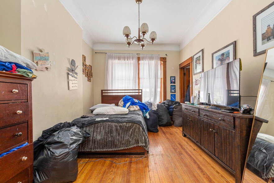 More Photos Of 94-12 Jamaica Ave, Woodhaven Storefront Retail Residential For Sale