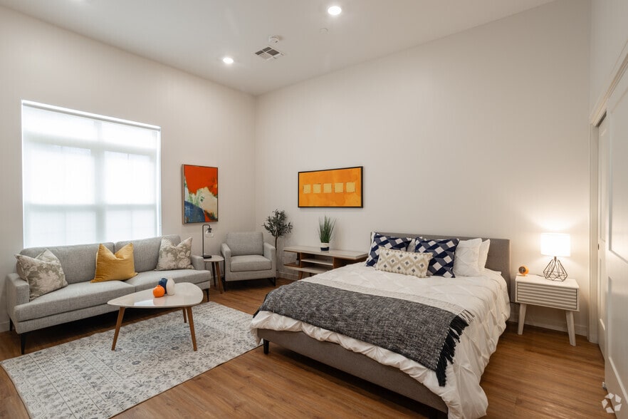 More Photos Of 75 Canal St, Manchester Apartments For Lease