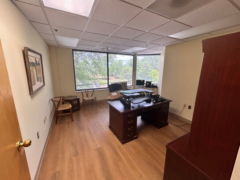 More Photos Of 7350 Van Dusen Rd, Laurel Medical For Sale