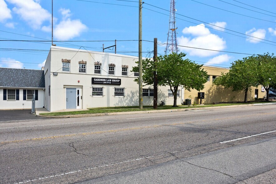 More Photos Of 1101 Ivy Hill Rd, Philadelphia Light Distribution For Lease