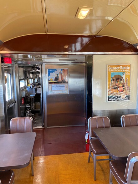 More Photos Of 9300 Highway 290 W, Austin Restaurant For Lease