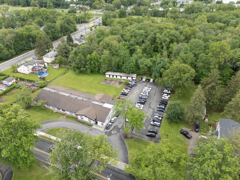 More Photos Of 468 Parish Dr, Wayne Medical For Sale