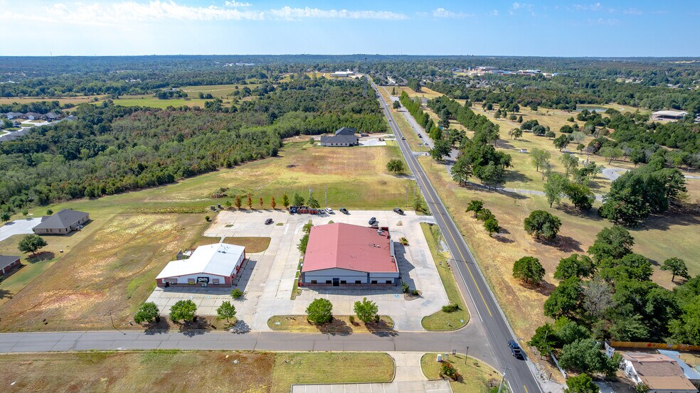 More Photos Of 1940 Harper St, Choctaw Medical For Lease