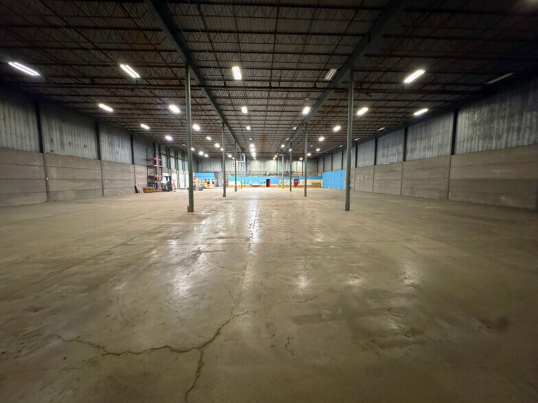More Photos Of 6970 Schuyler Rd, East Syracuse Warehouse For Lease