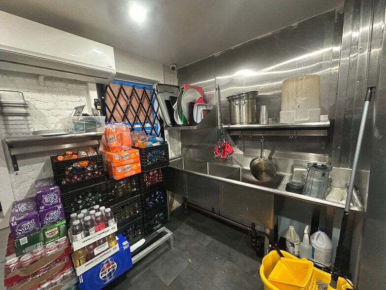 More Photos Of 924 Columbus Ave, New York Apartments For Lease