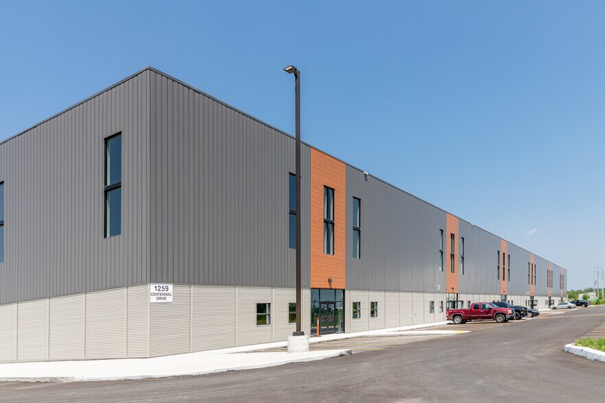 More Photos Of 1259 Centennial Dr, Kingston Distribution For Lease