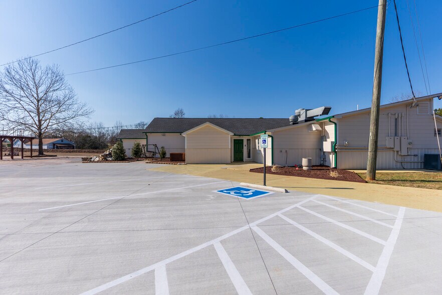 More Photos Of 6815 Shiloh Unity Rd, Lancaster Specialty For Sale