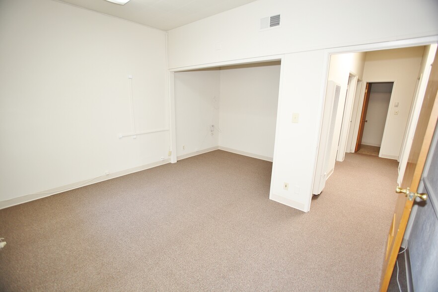 More Photos Of , Hayward Office For Sale