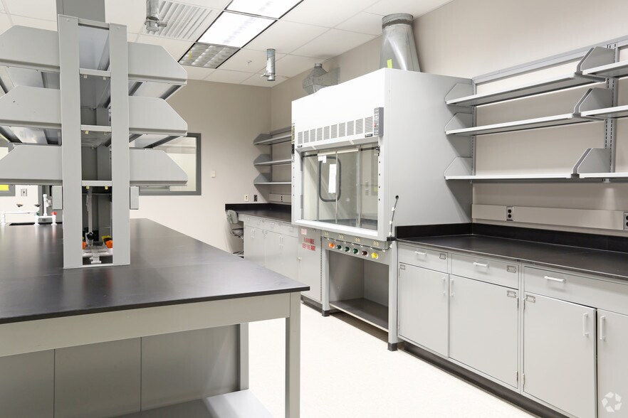 More Photos Of 2600 Manitou Rd, Rochester Research And Development For Sale